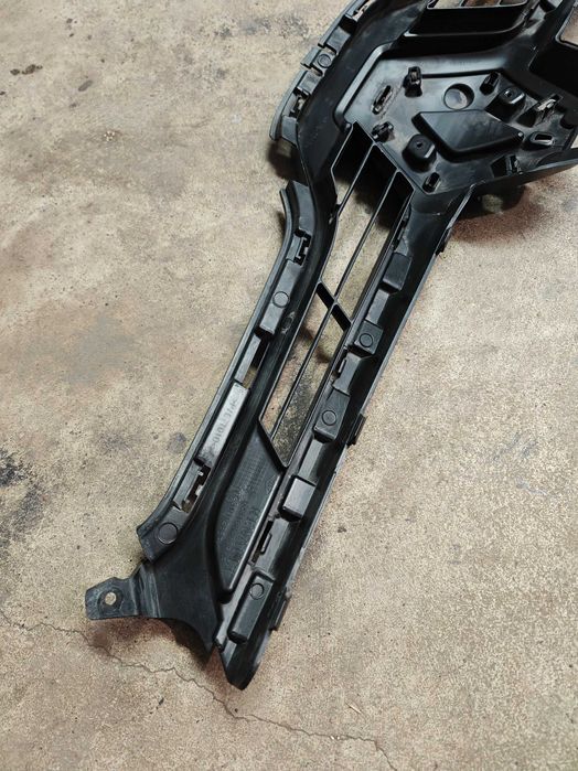 Предна решетка за Renault Megane 3