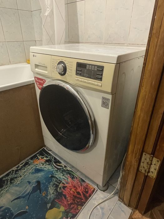 Стиральная машинка автомат