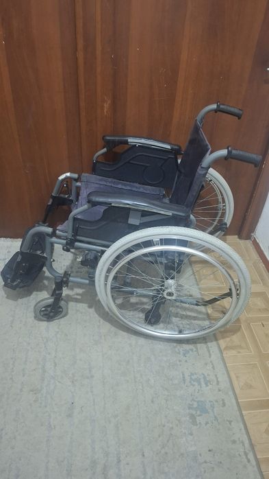 Инвалидная коляска