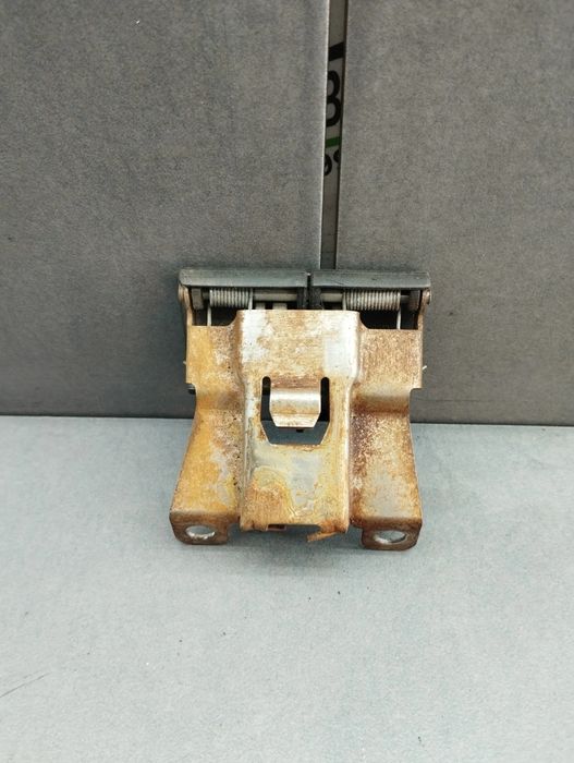 Buton deschidere usita rezervor - Volkswagen VW Golf 2007