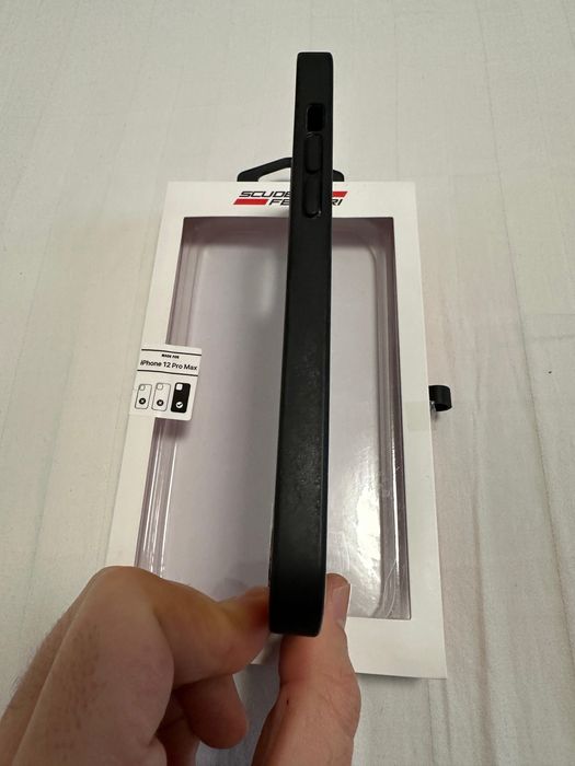 Husa originala Ferrari iPhone 12 Pro Max din piele