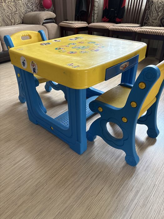 Столик со стульями Haenim Toy