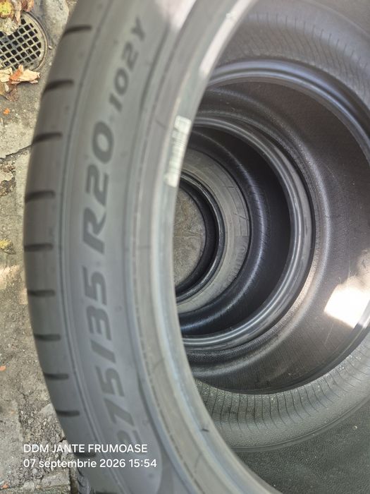 275 35 20 O BUCATA Anvelopa de vară Pirelli Runflat