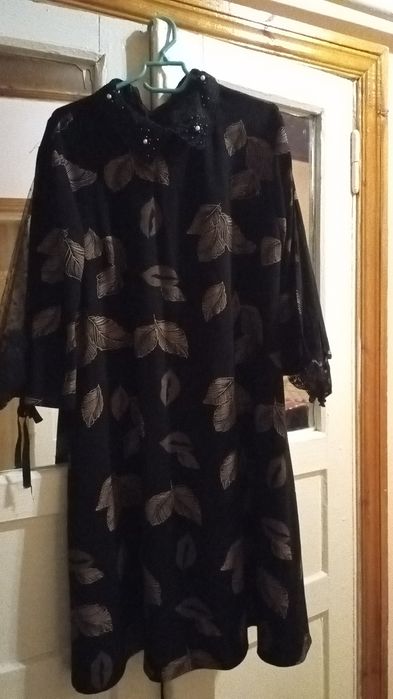 Продам платья недорого