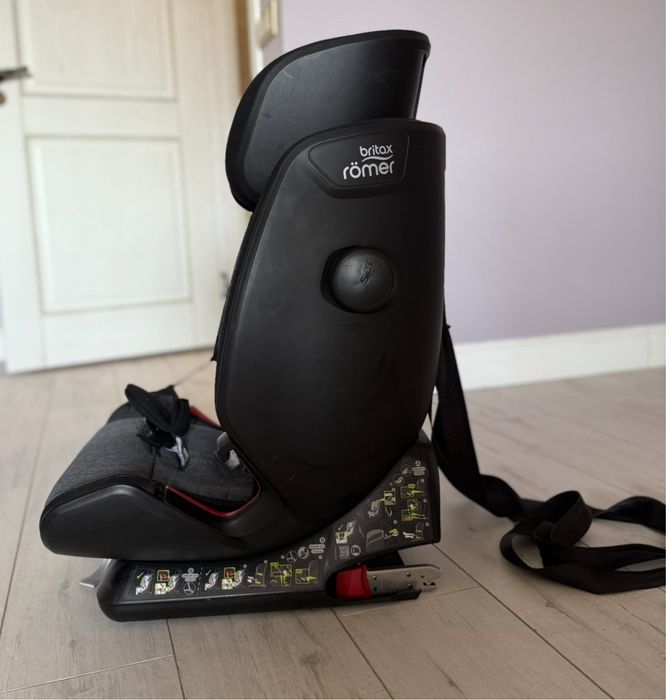 Автокресло britax romer