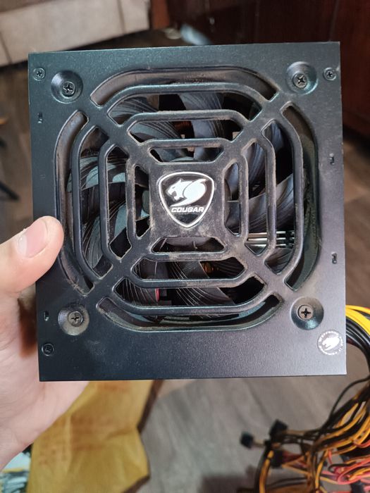 Блок питания Cougar