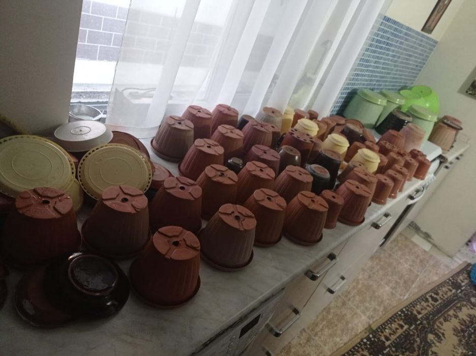 Продам горшки бу