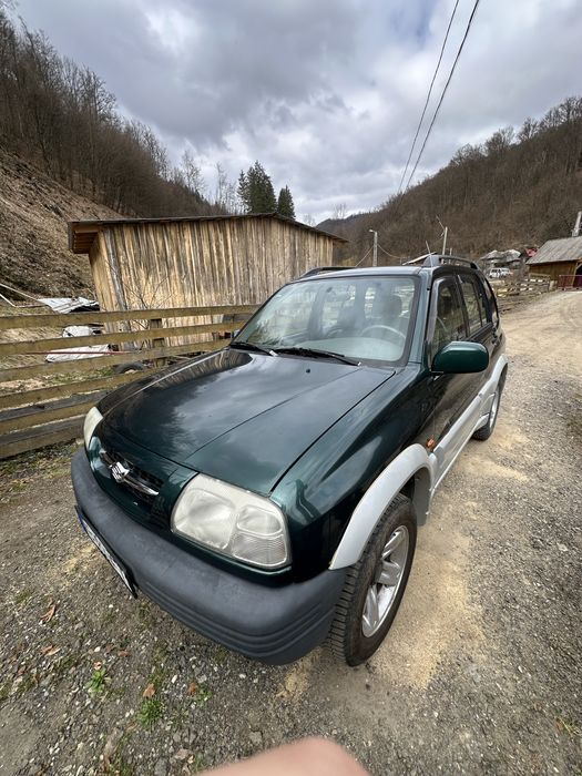 Suzuki Grand Vitara 2,5 Benzina