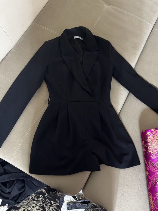 Комбинезон черный, в отличном состоянии