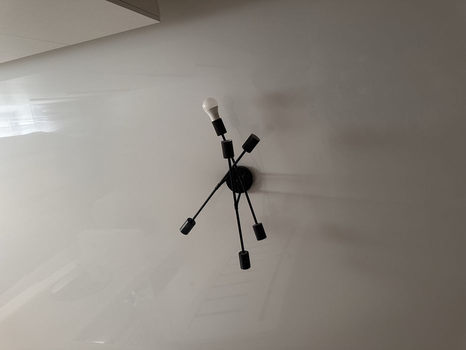 Люстра в хорошем состоянии