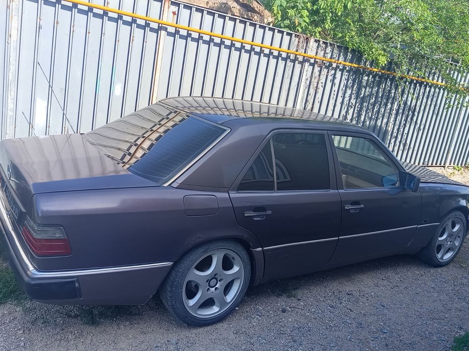 Мерседес 124 ...