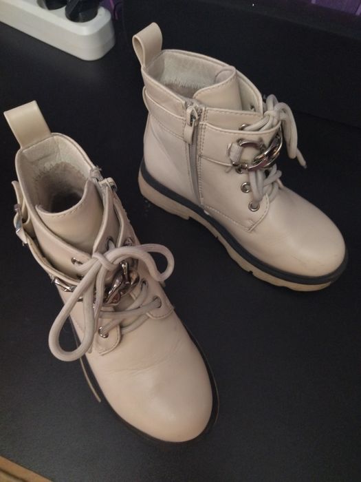 Детская обувь  любые за 2000 .