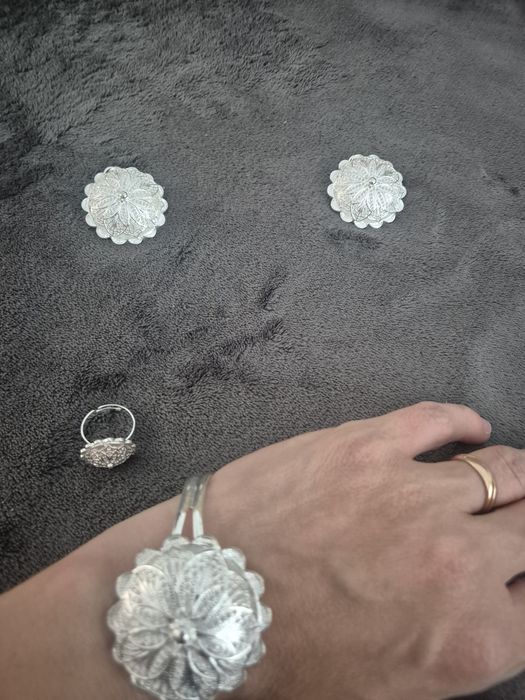 Set superb de bijuterii nou