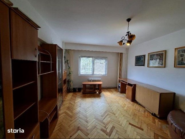 Apartament 3 camere decomandate, bd. 21 Decembrie, zona The Office
