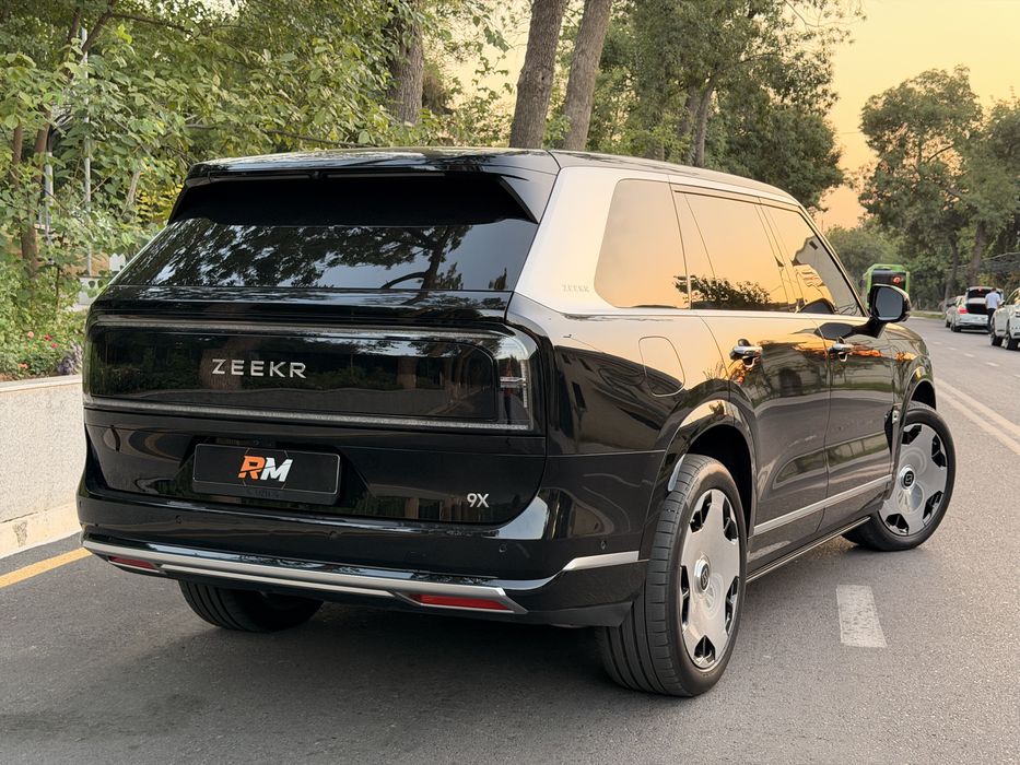 Zeekr 9X ultra idial holatda