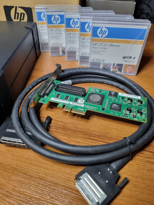 HP StorageWorks ULTRIUM 448 DW017B BRSLA-0404-DC LTO-2 SCSI tape drive