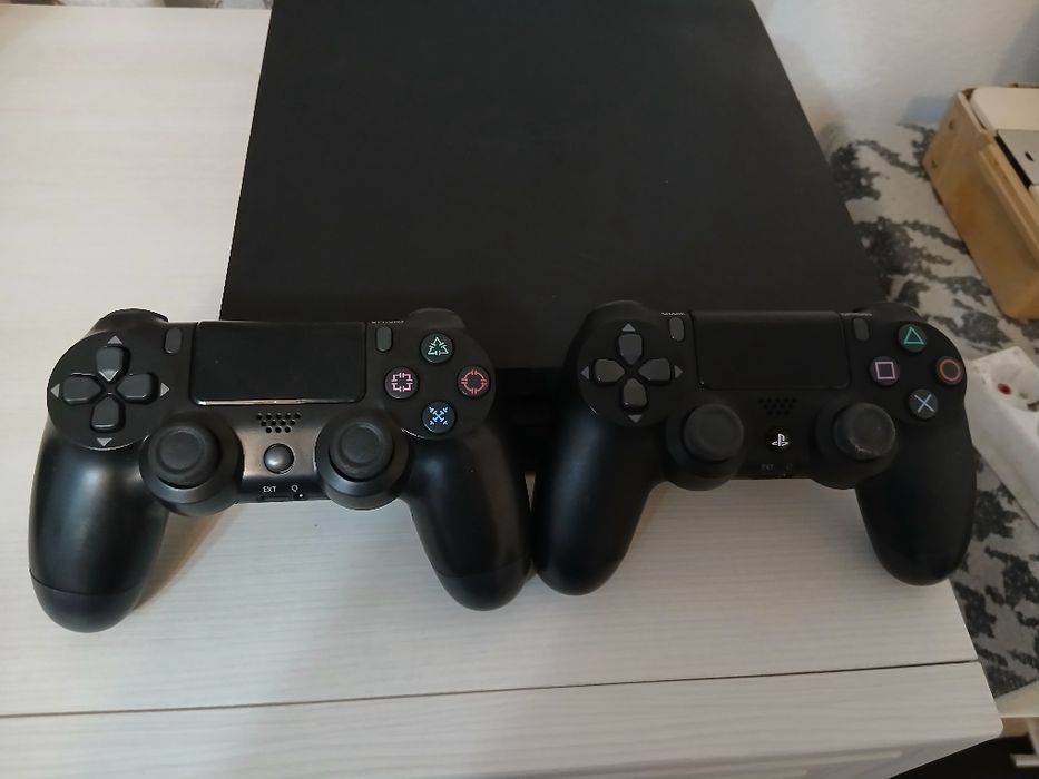 Play station 4 stare foarte buna