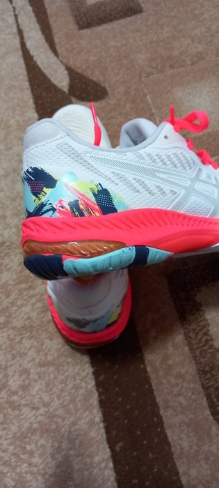 Adidasi Asics netburner F2