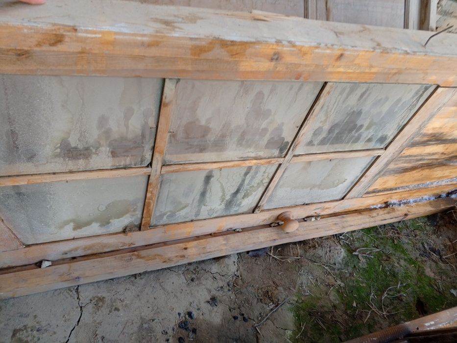 Taxtadan eshik romlar