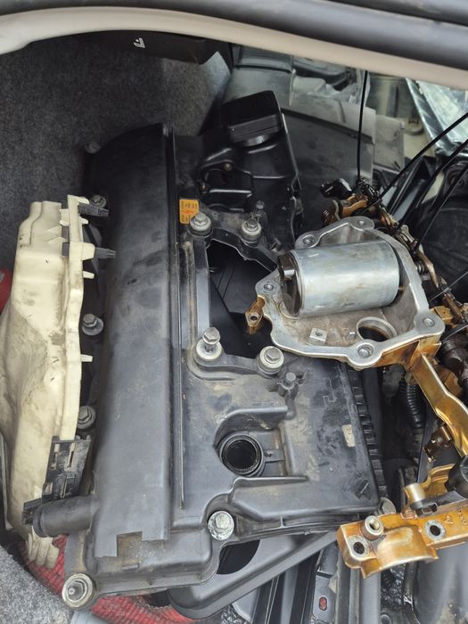 Dezmembrez bmw e90 318i cod N46B20B