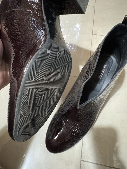 Обувки лак на ток Musette 40 номер