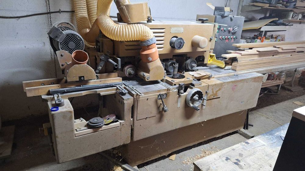 Masina de prelucrare lemn pe 4 fete cu 5 arbori - SCM P75