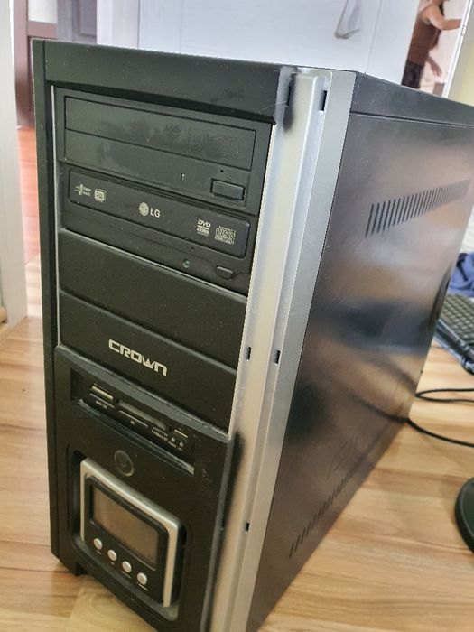 Компьютер, монитор, клавиатура