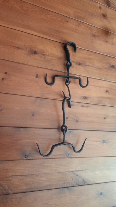 Ченгел,куки за месо.. Саджак.Аптечка-2 броя.