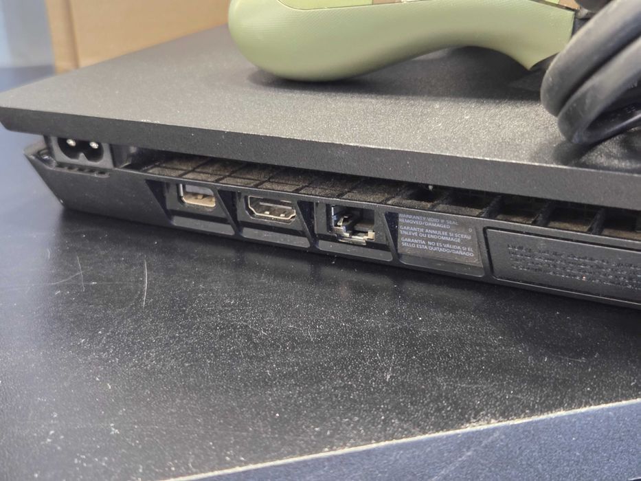 Hope Amanet P10/Consola PS4 Slim 500GB + FC24