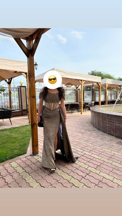 Вечернее платье