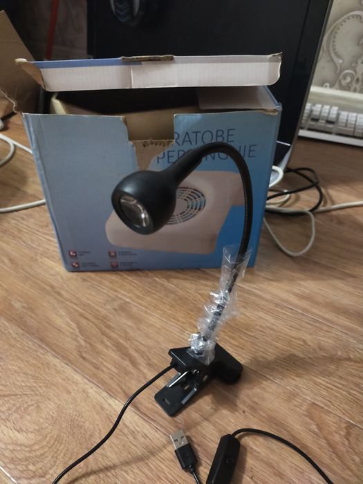 Лампа прещепка для наращивания на верхних формах и дизайнов.