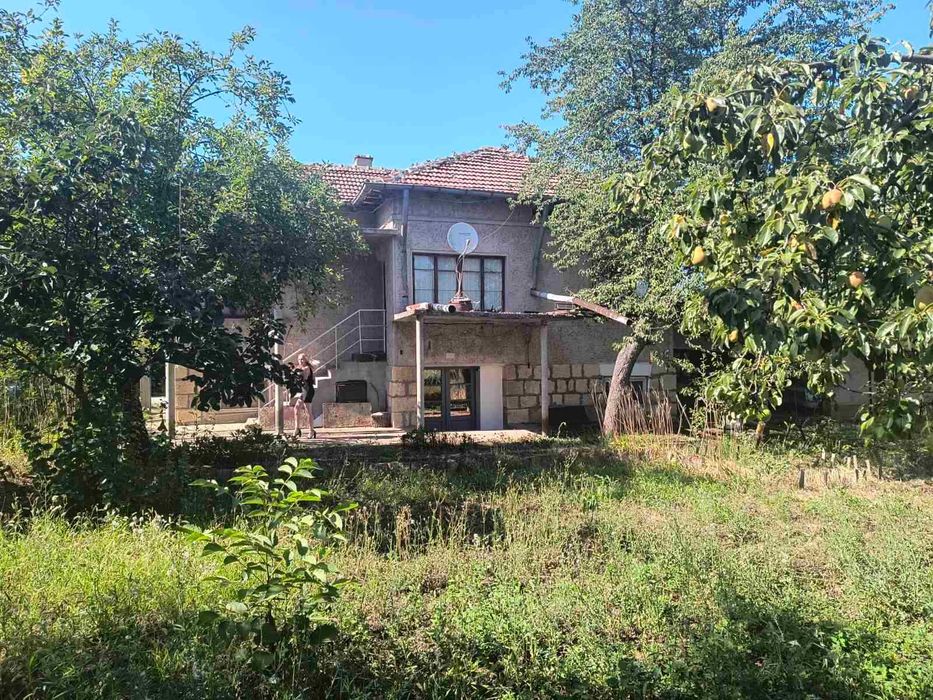 Продава се Къща в Разград, Лудогорие - 128 кв.м за 279 €/кв.м - Снимка #1