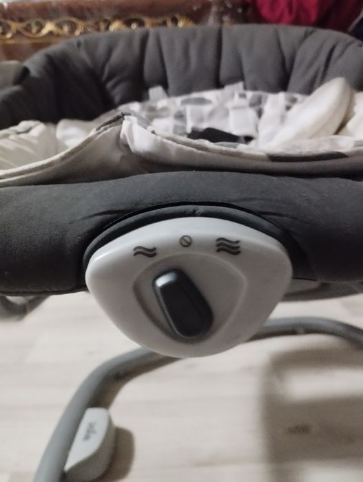 Шезлонг продается