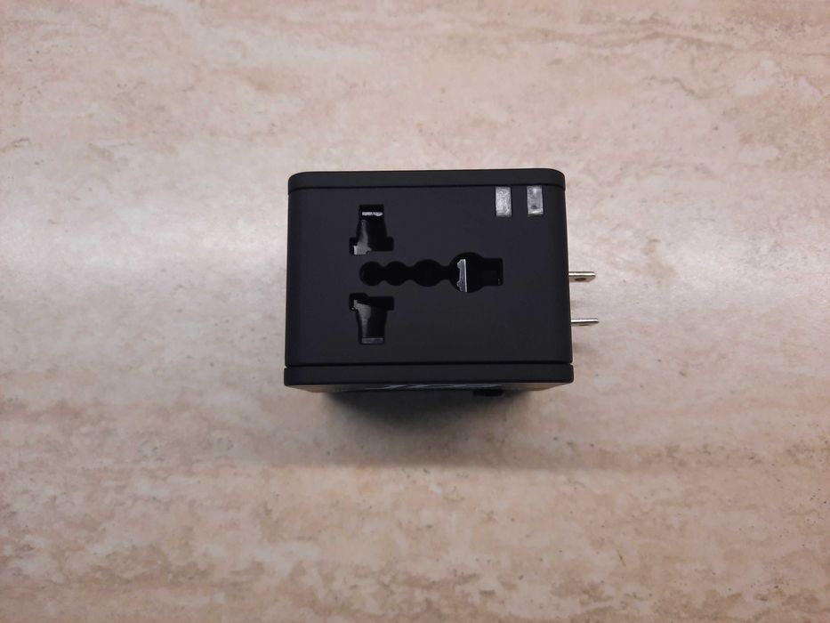 Травъл адаптер/Travel Adapter