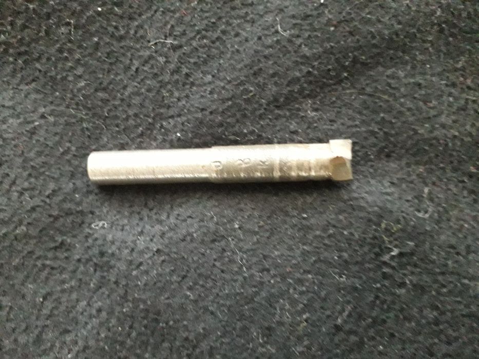 Инструменти/център,опашка за патронник/