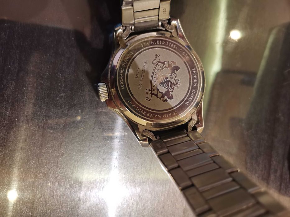 Часовник Festina