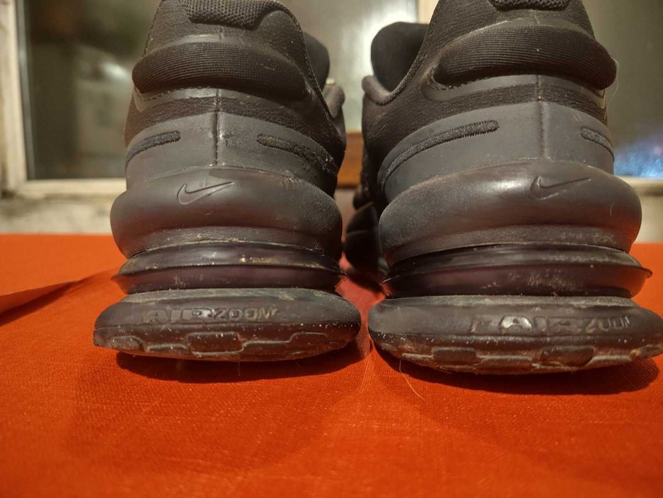 Nike AirMax 42ри номер