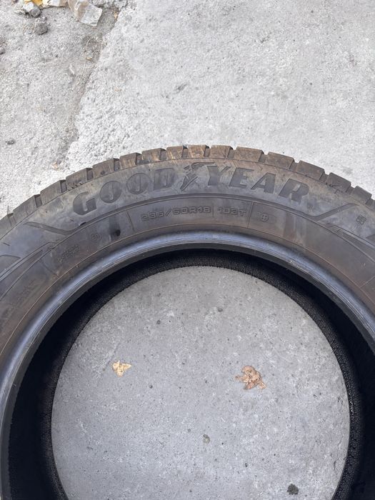 235/60/18 Goodyear 2 бр