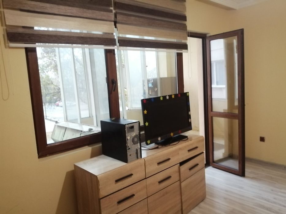 Продава се Едностаен апартамент в Пловдив, Тракия - 36 кв.м за 1750 €/кв.м - Снимка #1
