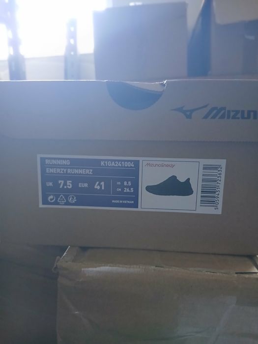 Маратонки Mizuno