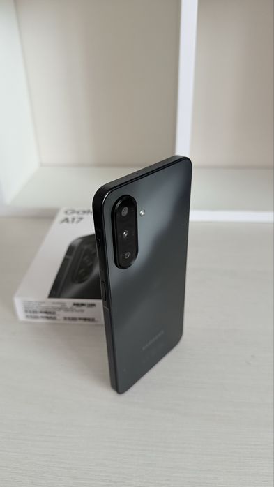 Samsung A17 8 / 256gb