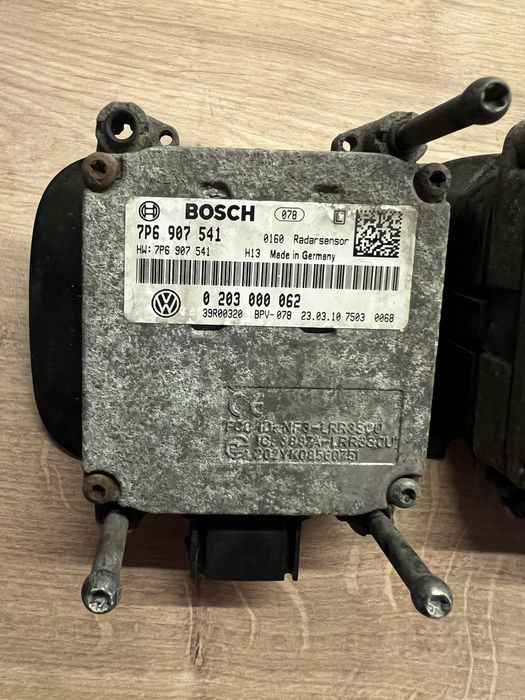 Distronic  acc stanga touareg 7p