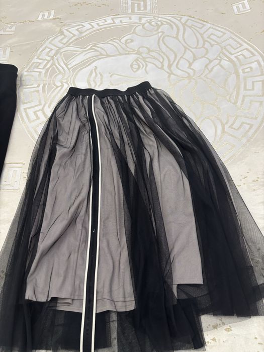 Женская одежда, кофта и юбка