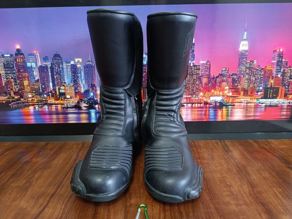 Мото боты от бренда ROCKET