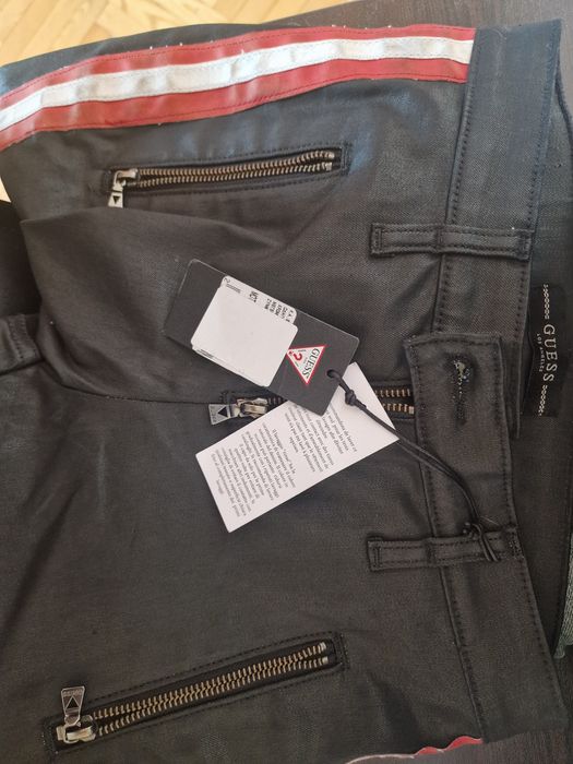 Кожени панталони Guess