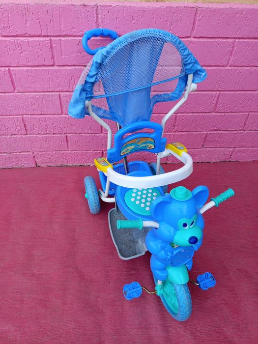 Голубой велосипед детский .