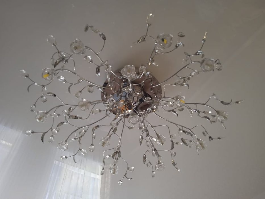 Продам люстру.бу