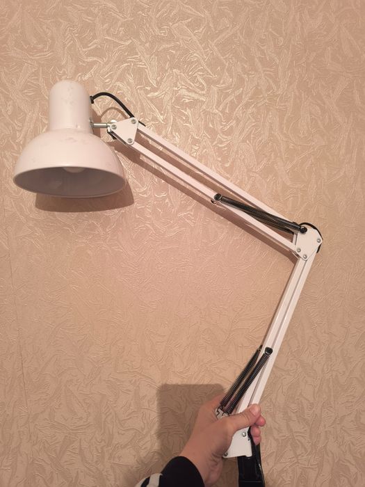 Продам лед лампу б/у