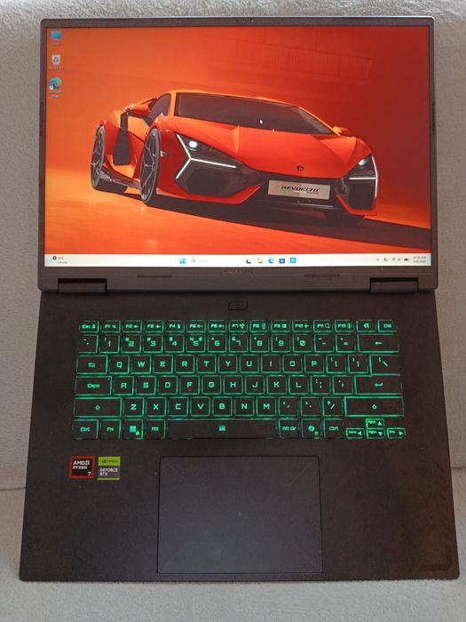 Laptop RTX 5060 RYZEN 7  SSD 1TB ram 16GB  Display 165Hz MUX SWITCH