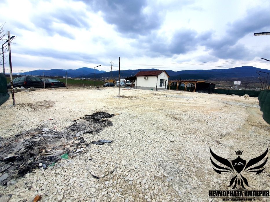 Под наем за ден паркинг за автомобили в гр.Асеновград